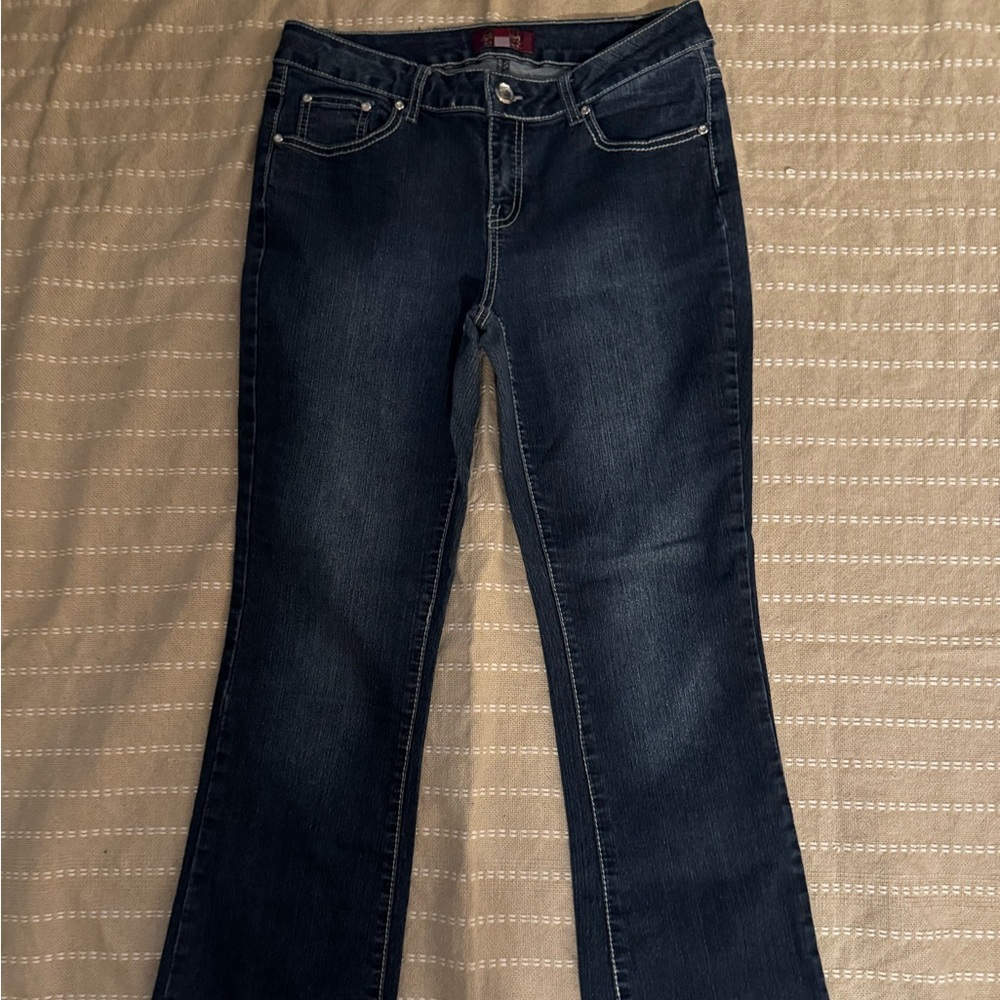 Classic Dark Blue women’s One Song Embellished jeans Sz 8